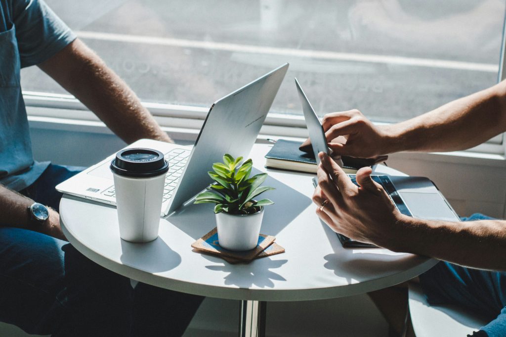 HR consultant providing HR support to a small business owner